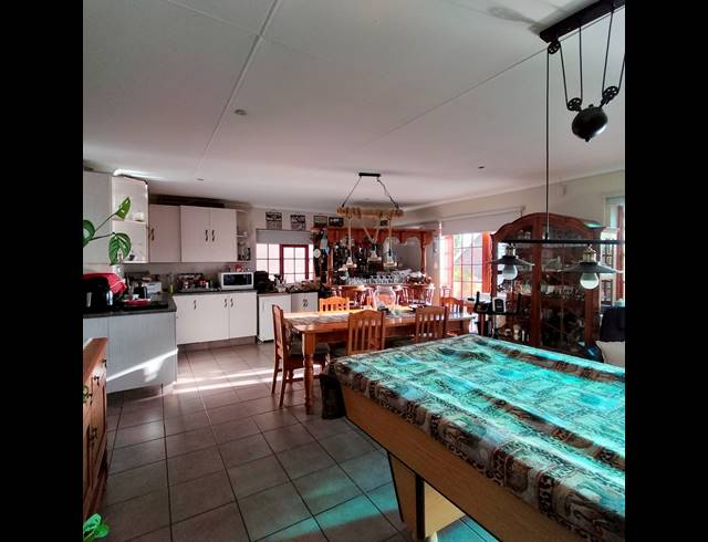4 BEDROOM HOUSE FOR SALE IN FRAAIUITSIG